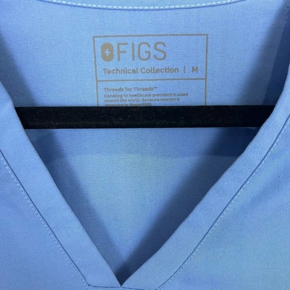 Figs Blue Casma Ceil Blue V Neck Scrub Top Front Hand Pockets Women's M FW1100 - Picture 4 of 5